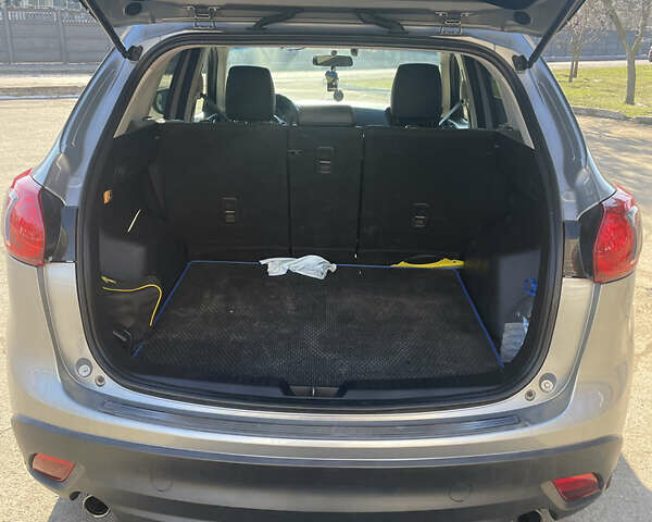 Мазда СХ-5 2013 в Николаеве на Automoto.ua Серый Мазда СХ-5, объемом двигателя 2.49 л и пробегом 165 тыс. км за 14250 $, фото 19 на Automoto.ua