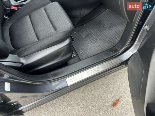 Серый Мазда СХ-5, объемом двигателя 2.2 л и пробегом 225 тыс. км за 12300 $, фото 71 на Automoto.ua