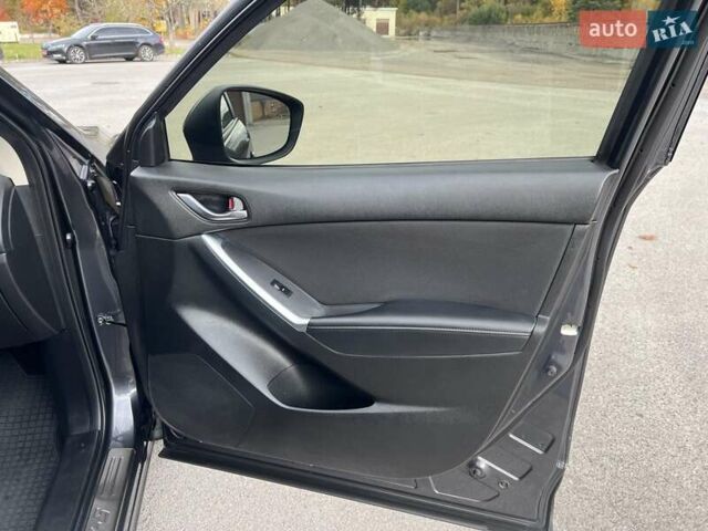 Серый Мазда СХ-5, объемом двигателя 2.2 л и пробегом 225 тыс. км за 12300 $, фото 69 на Automoto.ua