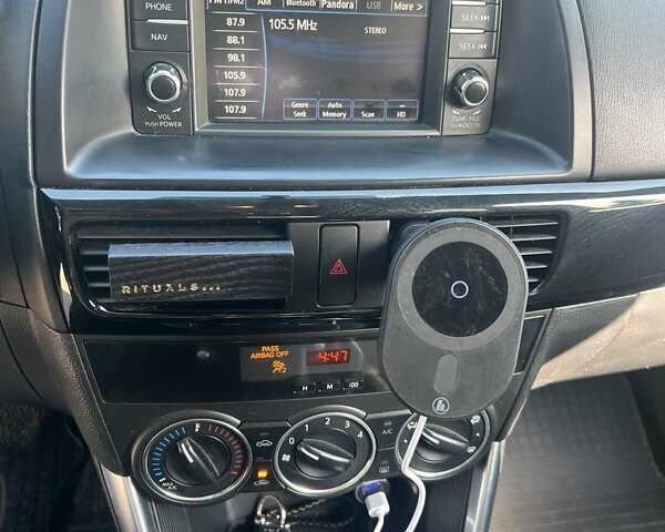 Серый Мазда СХ-5, объемом двигателя 2.49 л и пробегом 150 тыс. км за 12800 $, фото 6 на Automoto.ua
