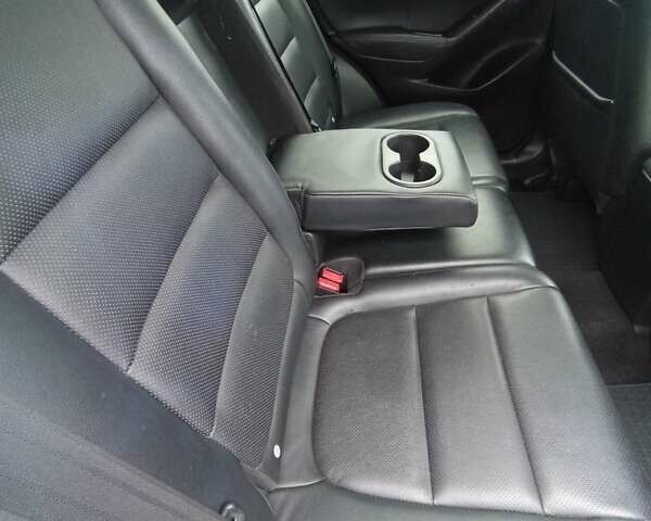 Сірий Мазда СХ-5, об'ємом двигуна 2.2 л та пробігом 230 тис. км за 14300 $, фото 9 на Automoto.ua