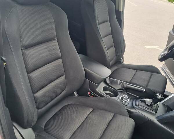 Серый Мазда СХ-5, объемом двигателя 2.2 л и пробегом 262 тыс. км за 14200 $, фото 17 на Automoto.ua