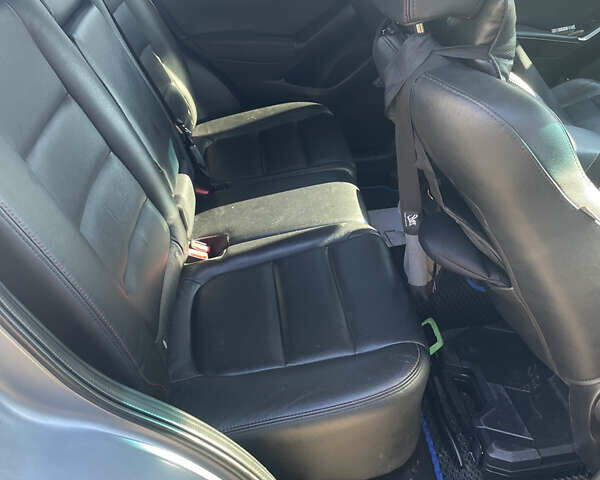 Мазда СХ-5 2013 в Николаеве на Automoto.ua Серый Мазда СХ-5, объемом двигателя 2.49 л и пробегом 165 тыс. км за 14250 $, фото 15 на Automoto.ua