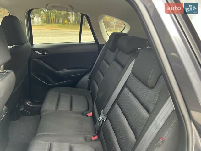 Серый Мазда СХ-5, объемом двигателя 2.2 л и пробегом 225 тыс. км за 12300 $, фото 86 на Automoto.ua