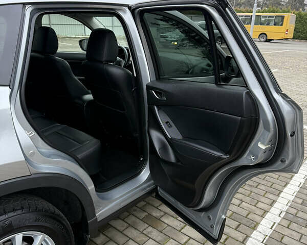 Сірий Мазда СХ-5, об'ємом двигуна 2.2 л та пробігом 187 тис. км за 12900 $, фото 65 на Automoto.ua