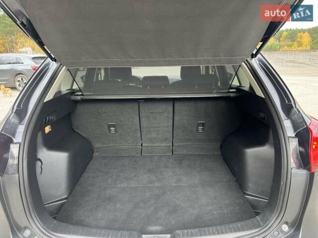 Серый Мазда СХ-5, объемом двигателя 2.2 л и пробегом 225 тыс. км за 12300 $, фото 91 на Automoto.ua