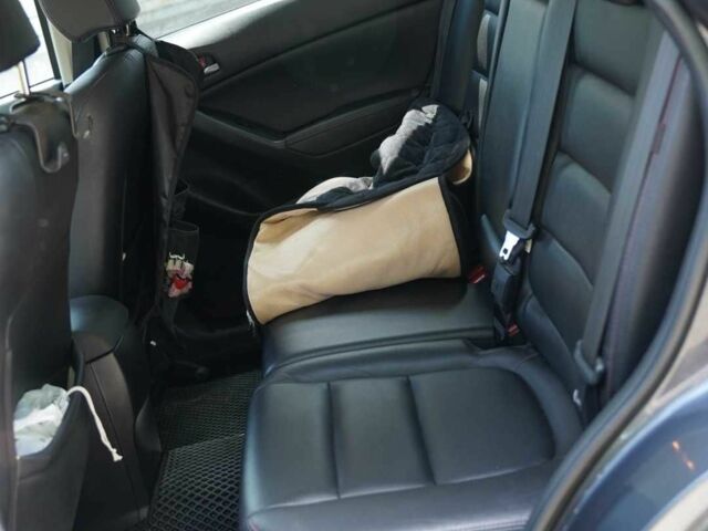 Серый Мазда СХ-5, объемом двигателя 2.2 л и пробегом 174 тыс. км за 14950 $, фото 12 на Automoto.ua