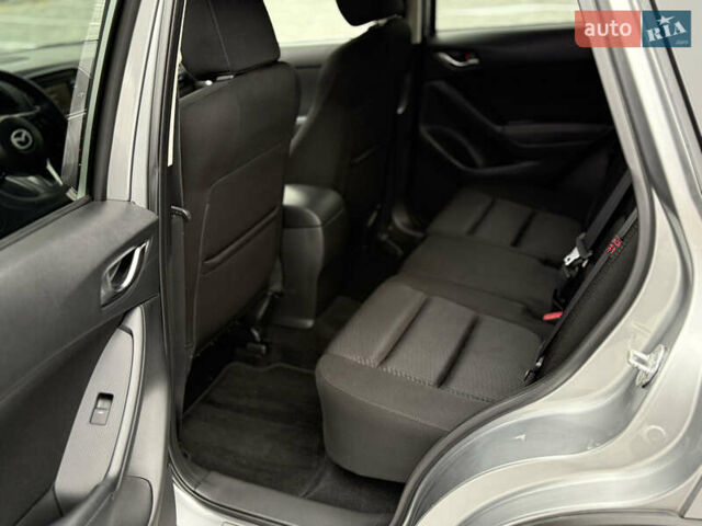 Сірий Мазда СХ-5, об'ємом двигуна 2.2 л та пробігом 138 тис. км за 13500 $, фото 18 на Automoto.ua