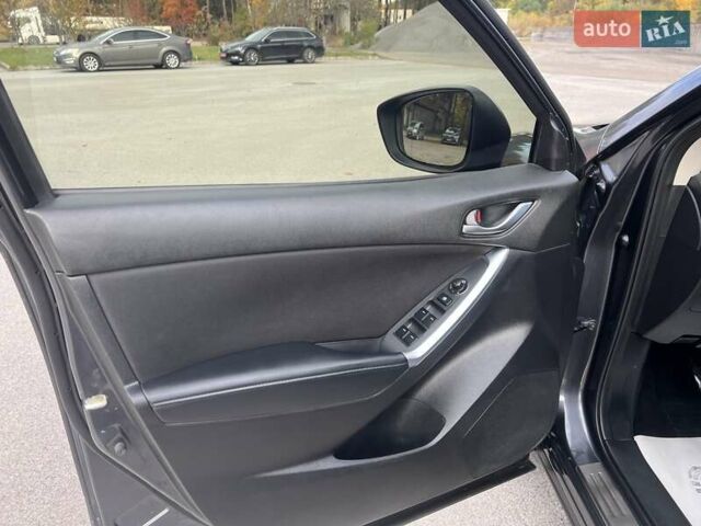 Серый Мазда СХ-5, объемом двигателя 2.2 л и пробегом 225 тыс. км за 12300 $, фото 51 на Automoto.ua