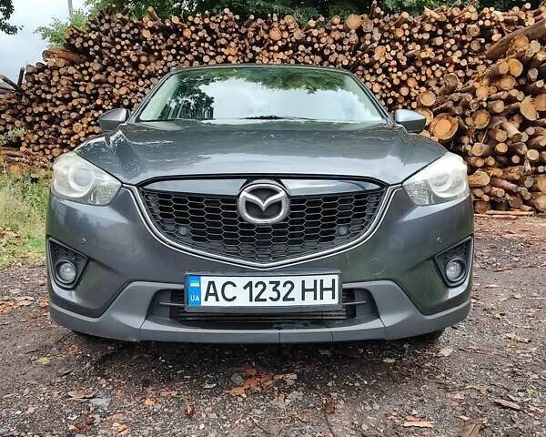 Серый Мазда СХ-5, объемом двигателя 2.2 л и пробегом 264 тыс. км за 13200 $, фото 2 на Automoto.ua