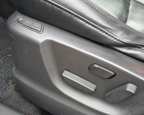 Сірий Мазда СХ-5, об'ємом двигуна 2.2 л та пробігом 218 тис. км за 14000 $, фото 19 на Automoto.ua