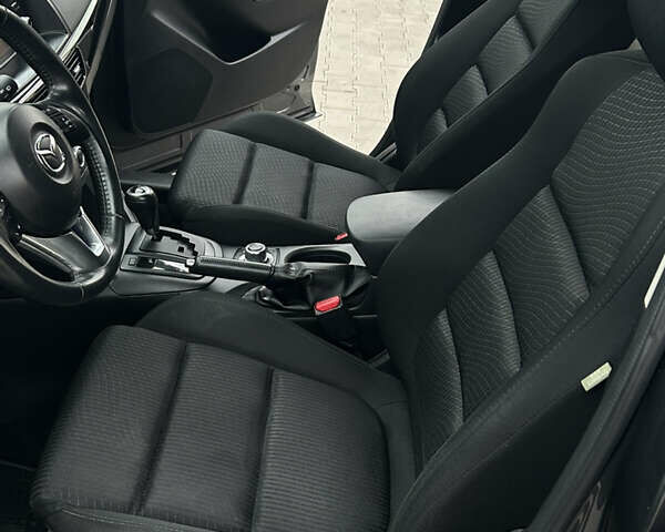 Серый Мазда СХ-5, объемом двигателя 2.2 л и пробегом 179 тыс. км за 13200 $, фото 22 на Automoto.ua