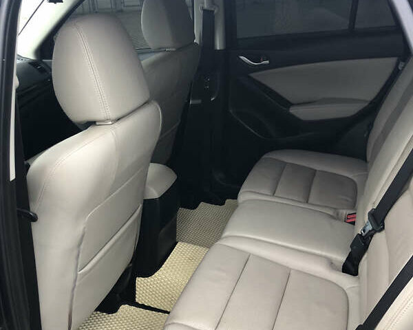 Серый Мазда СХ-5, объемом двигателя 2.19 л и пробегом 225 тыс. км за 14500 $, фото 8 на Automoto.ua