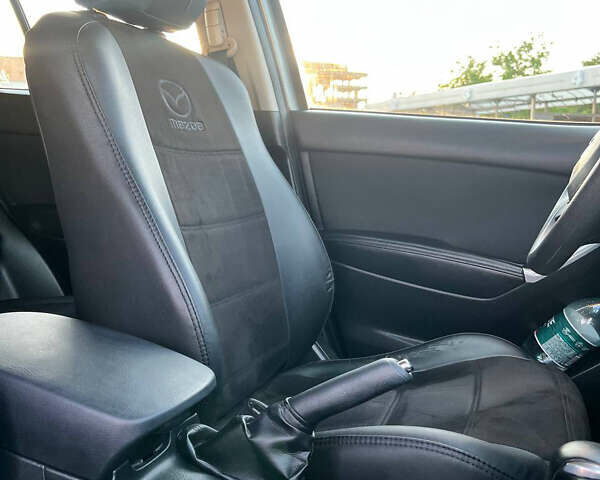 Серый Мазда СХ-5, объемом двигателя 2 л и пробегом 132 тыс. км за 13900 $, фото 14 на Automoto.ua