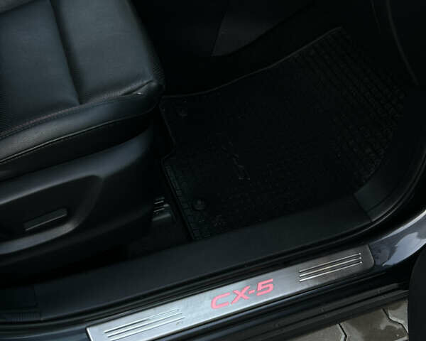 Сірий Мазда СХ-5, об'ємом двигуна 2.2 л та пробігом 162 тис. км за 13800 $, фото 25 на Automoto.ua