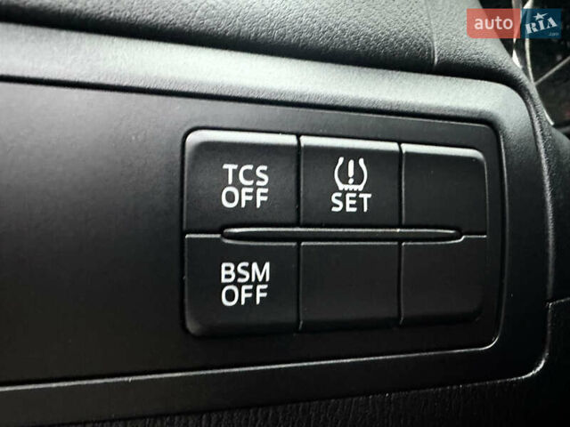 Серый Мазда СХ-5, объемом двигателя 2.5 л и пробегом 238 тыс. км за 9999 $, фото 10 на Automoto.ua