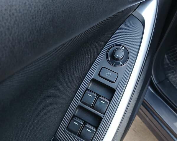 Сірий Мазда СХ-5, об'ємом двигуна 2.19 л та пробігом 208 тис. км за 11000 $, фото 22 на Automoto.ua