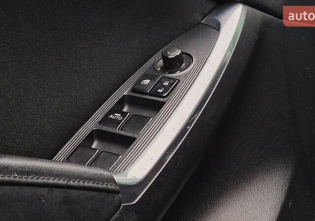 Серый Мазда СХ-5, объемом двигателя 2.49 л и пробегом 122 тыс. км за 14410 $, фото 31 на Automoto.ua