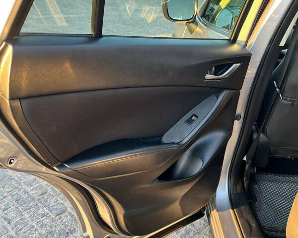 Серый Мазда СХ-5, объемом двигателя 2 л и пробегом 132 тыс. км за 13900 $, фото 11 на Automoto.ua