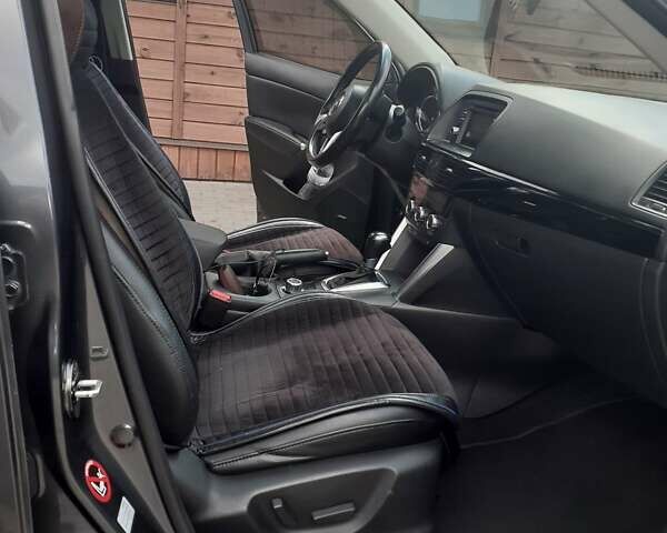 Серый Мазда СХ-5, объемом двигателя 2.19 л и пробегом 250 тыс. км за 14700 $, фото 13 на Automoto.ua