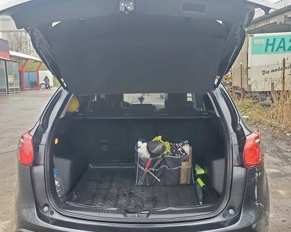 Сірий Мазда СХ-5, об'ємом двигуна 2.2 л та пробігом 218 тис. км за 14000 $, фото 2 на Automoto.ua