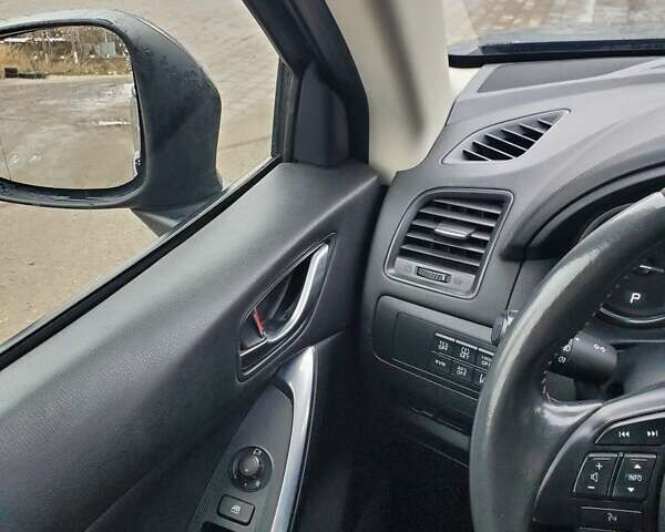Сірий Мазда СХ-5, об'ємом двигуна 2.2 л та пробігом 218 тис. км за 14000 $, фото 20 на Automoto.ua