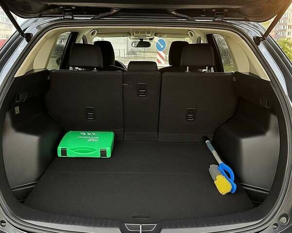 Сірий Мазда СХ-5, об'ємом двигуна 2 л та пробігом 179 тис. км за 14000 $, фото 22 на Automoto.ua