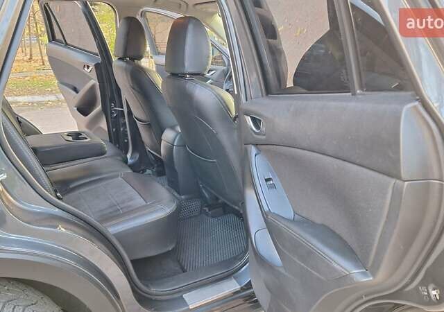 Сірий Мазда СХ-5, об'ємом двигуна 2.49 л та пробігом 211 тис. км за 12600 $, фото 10 на Automoto.ua