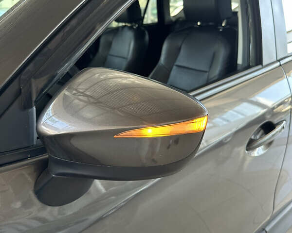 Серый Мазда СХ-5, объемом двигателя 2.49 л и пробегом 125 тыс. км за 15800 $, фото 2 на Automoto.ua