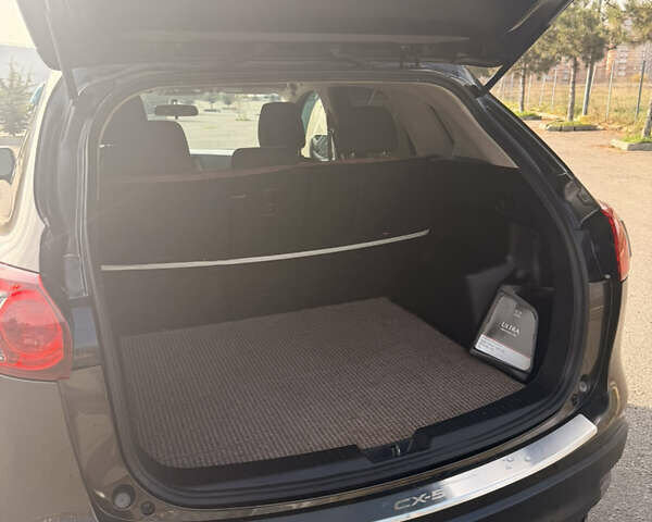 Серый Мазда СХ-5, объемом двигателя 2.49 л и пробегом 124 тыс. км за 15500 $, фото 5 на Automoto.ua