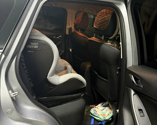 Сірий Мазда СХ-5, об'ємом двигуна 2.49 л та пробігом 99 тис. км за 12500 $, фото 13 на Automoto.ua