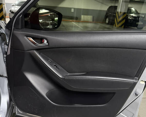 Сірий Мазда СХ-5, об'ємом двигуна 2.49 л та пробігом 99 тис. км за 12500 $, фото 18 на Automoto.ua