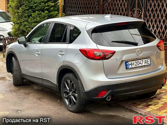 Серый Мазда СХ-5, объемом двигателя 2.2 л и пробегом 137 тыс. км за 14300 $, фото 2 на Automoto.ua