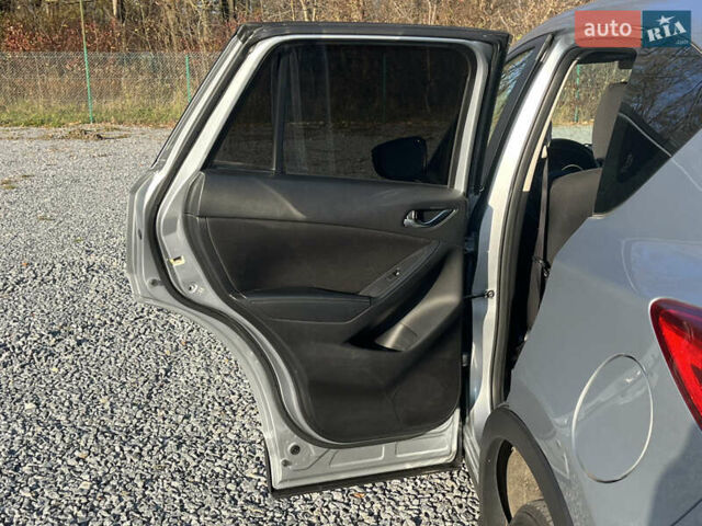 Серый Мазда СХ-5, объемом двигателя 2 л и пробегом 156 тыс. км за 14000 $, фото 12 на Automoto.ua