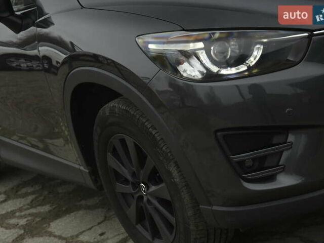 Серый Мазда СХ-5, объемом двигателя 2.2 л и пробегом 218 тыс. км за 15500 $, фото 4 на Automoto.ua