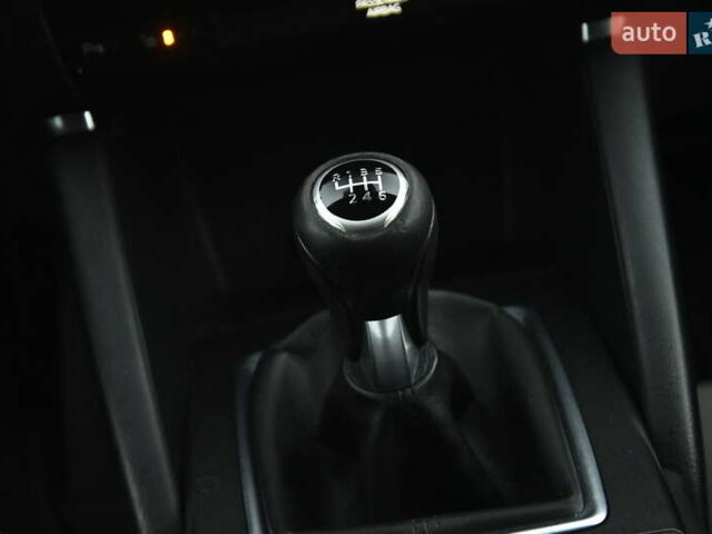 Серый Мазда СХ-5, объемом двигателя 2.2 л и пробегом 218 тыс. км за 15500 $, фото 27 на Automoto.ua