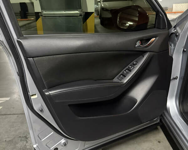 Сірий Мазда СХ-5, об'ємом двигуна 2.49 л та пробігом 99 тис. км за 12500 $, фото 20 на Automoto.ua