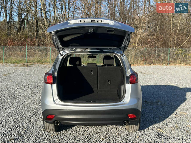 Серый Мазда СХ-5, объемом двигателя 2 л и пробегом 156 тыс. км за 14000 $, фото 5 на Automoto.ua