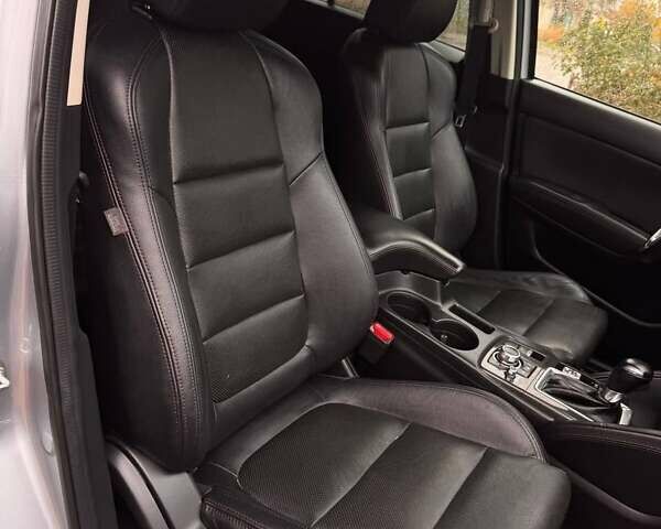 Сірий Мазда СХ-5, об'ємом двигуна 2.49 л та пробігом 86 тис. км за 14200 $, фото 16 на Automoto.ua