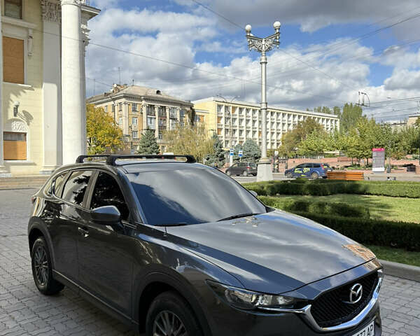 Сірий Мазда СХ-5, об'ємом двигуна 2 л та пробігом 120 тис. км за 17500 $, фото 1 на Automoto.ua