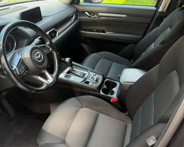 Серый Мазда СХ-5, объемом двигателя 2 л и пробегом 180 тыс. км за 17600 $, фото 22 на Automoto.ua