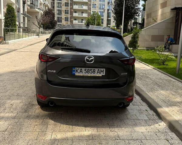 Серый Мазда СХ-5, объемом двигателя 2 л и пробегом 180 тыс. км за 17600 $, фото 3 на Automoto.ua