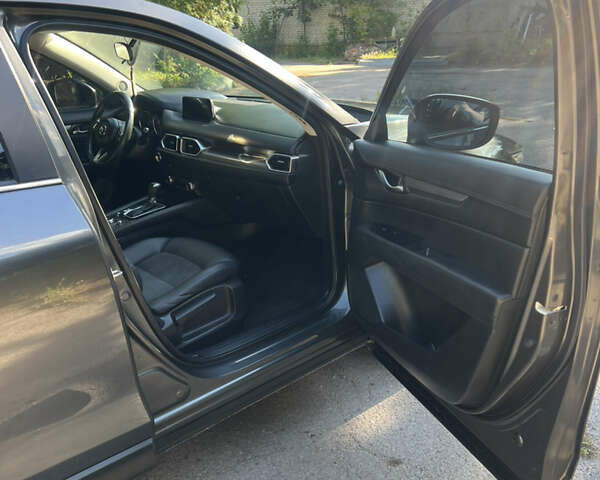 Серый Мазда СХ-5, объемом двигателя 2.49 л и пробегом 110 тыс. км за 19000 $, фото 12 на Automoto.ua