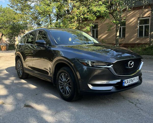 Серый Мазда СХ-5, объемом двигателя 2.49 л и пробегом 110 тыс. км за 19000 $, фото 6 на Automoto.ua