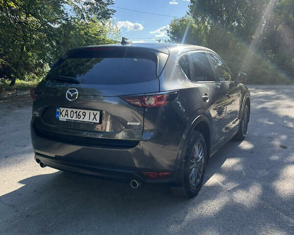 Серый Мазда СХ-5, объемом двигателя 2.49 л и пробегом 110 тыс. км за 19000 $, фото 4 на Automoto.ua