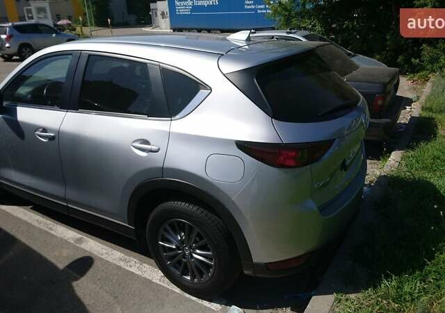 Серый Мазда СХ-5, объемом двигателя 2.49 л и пробегом 103 тыс. км за 16500 $, фото 3 на Automoto.ua