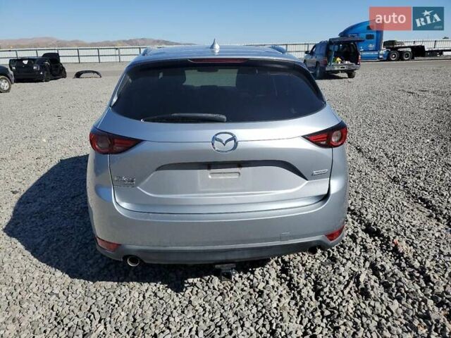Мазда СХ-5 2017 в Ивано-Франковске на Automoto.ua Серый Мазда СХ-5, объемом двигателя 2.5 л и пробегом 126 тыс. км за 4500 $, фото 5 на Automoto.ua
