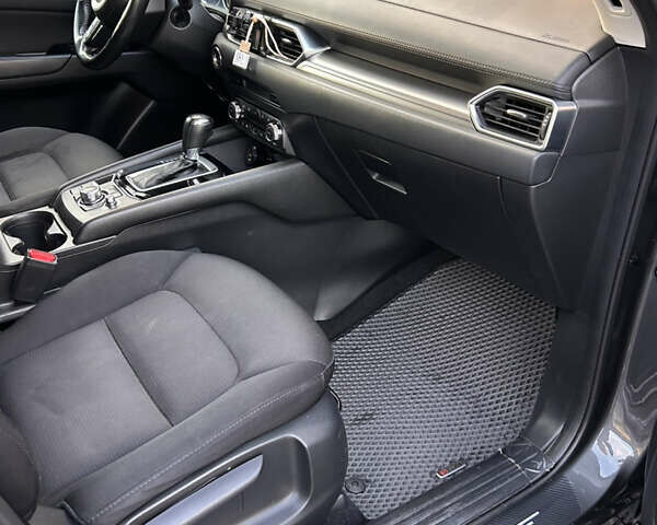 Серый Мазда СХ-5, объемом двигателя 2.2 л и пробегом 199 тыс. км за 22700 $, фото 8 на Automoto.ua