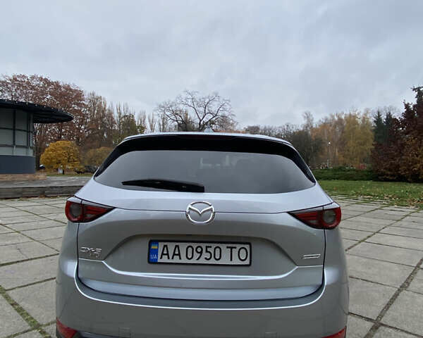 Серый Мазда СХ-5, объемом двигателя 2.19 л и пробегом 109 тыс. км за 24300 $, фото 5 на Automoto.ua