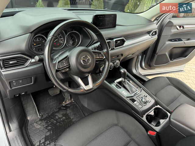 Серый Мазда СХ-5, объемом двигателя 2.49 л и пробегом 157 тыс. км за 16800 $, фото 12 на Automoto.ua